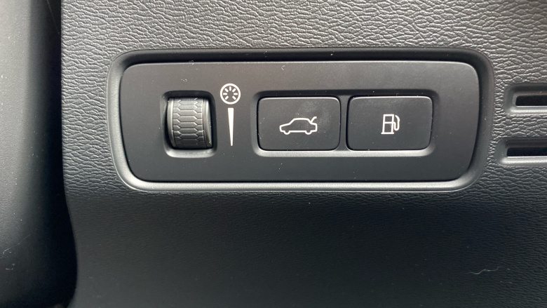 Volvo Xc40 1.5 T5 Recharge PHEV Ultimate Dark 5dr Auto Estate